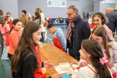 Agrandir l'image 1 sur 2, fenêtre modale